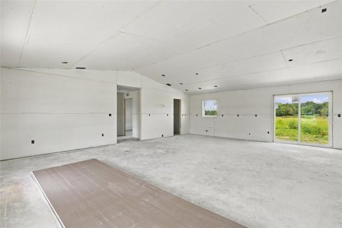 House in Arcadia, Florida 3 bedrooms, 140.1 sq.m. № 2419387 - photo 5