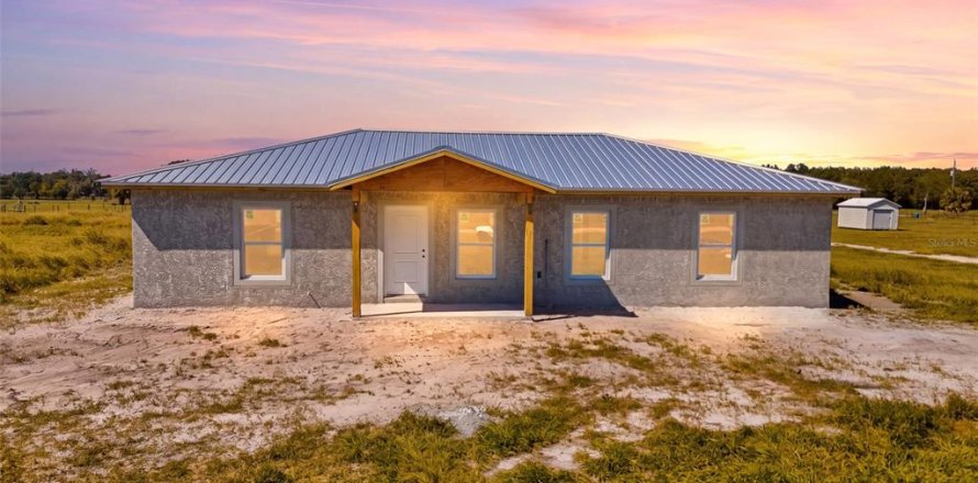 House in Arcadia, Florida 3 bedrooms, 140.1 sq.m. № 2419387