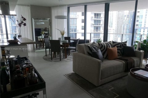 Appartement à louer à Miami, Floride: 2 chambres, 138.05 m2 № 1945008 - photo 6