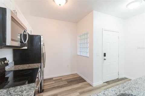 Copropriété à vendre à Riverview, Floride: 3 chambres, 106.93 m2 № 1743223 - photo 9