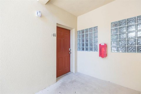 Copropriété à vendre à Riverview, Floride: 3 chambres, 106.93 m2 № 1743223 - photo 3
