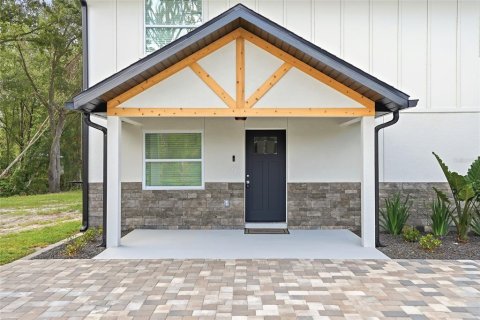 Casa en Wesley Chapel, Florida 4 dormitorios, 162.95 m2 № 2206643