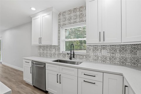 Casa en venta en Wesley Chapel, Florida, 4 dormitorios, 162.95 m2 № 2206643 - foto 22