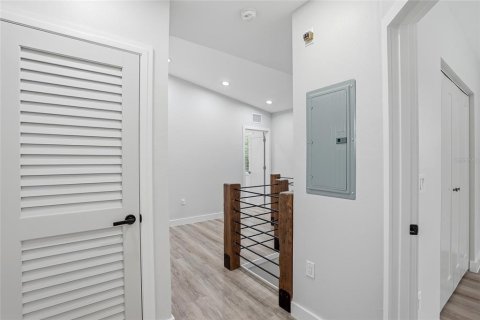 Casa en venta en Wesley Chapel, Florida, 4 dormitorios, 162.95 m2 № 2206643 - foto 30