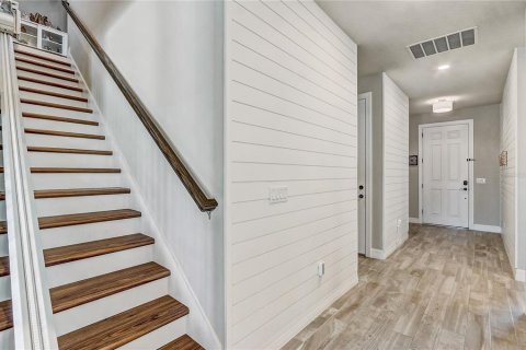 House in Winter Park, Florida 5 bedrooms, 266.26 sq.m. № 1510635 - photo 4