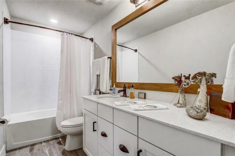 House in Winter Park, Florida 5 bedrooms, 266.26 sq.m. № 1510635 - photo 21