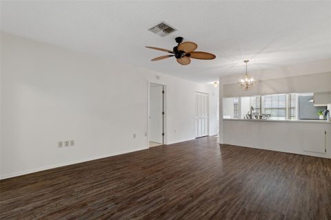 Villa ou maison à vendre à Spring Hill, Floride: 2 chambres, 92.44 m2 № 2234525 - photo 18