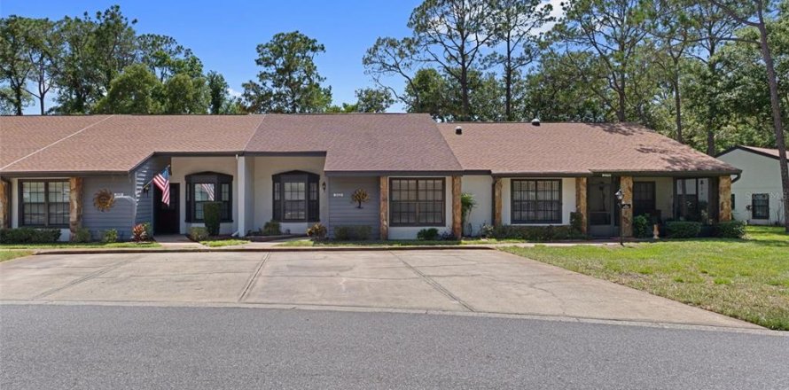 Villa ou maison à Spring Hill, Floride 2 chambres, 92.44 m2 № 2234525