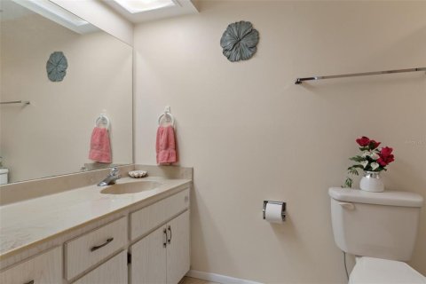 Villa ou maison à vendre à Spring Hill, Floride: 2 chambres, 92.44 m2 № 2234525 - photo 28