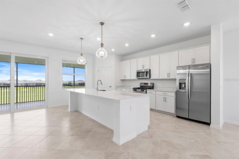 Townhouse in Punta Gorda, Florida 3 bedrooms, 196.02 sq.m. № 1750477 - photo 6