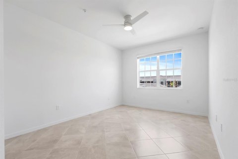 Townhouse in Punta Gorda, Florida 3 bedrooms, 196.02 sq.m. № 1750477 - photo 23