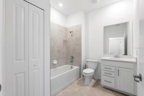 Townhouse in Punta Gorda, Florida 3 bedrooms, 196.02 sq.m. № 1750477 - photo 18