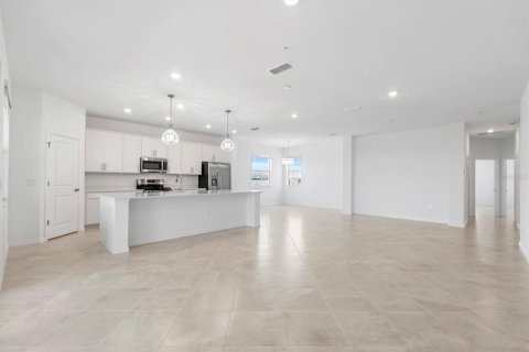 Townhouse in Punta Gorda, Florida 3 bedrooms, 196.02 sq.m. № 1750477 - photo 11