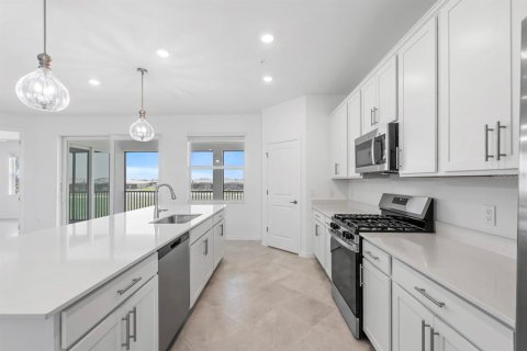 Townhouse in Punta Gorda, Florida 3 bedrooms, 196.02 sq.m. № 1750477 - photo 10