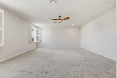 House in Sanford, Florida 4 bedrooms, 306.3 sq.m. № 2235579 - photo 21
