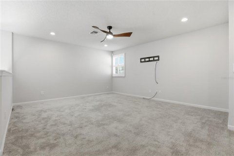 House in Sanford, Florida 4 bedrooms, 306.3 sq.m. № 2235579 - photo 17