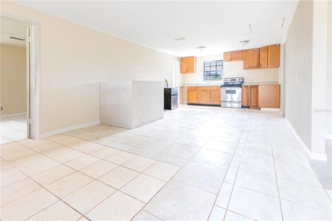Casa en venta en Wauchula, Florida, 7 dormitorios, 288.46 m2 № 2239678 - foto 3