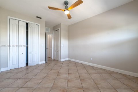 Copropriété à louer à North Miami, Floride: 1 chambre, 73.21 m2 № 2079938 - photo 16