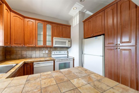 Copropriété à louer à North Miami, Floride: 1 chambre, 73.21 m2 № 2079938 - photo 10