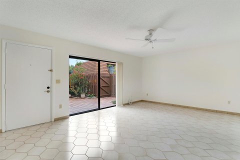 Touwnhouse à vendre à Jupiter, Floride: 2 chambres, 136.57 m2 № 2085142 - photo 15
