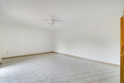 Touwnhouse à vendre à Jupiter, Floride: 2 chambres, 136.57 m2 № 2085142 - photo 14