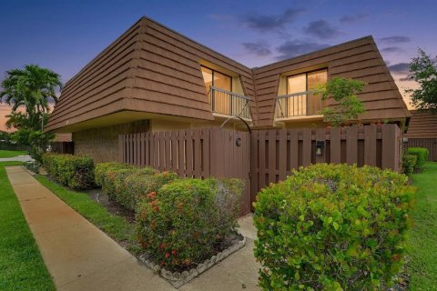 Touwnhouse à vendre à Jupiter, Floride: 2 chambres, 136.57 m2 № 2085142 - photo 2