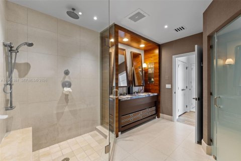 Condominio en alquiler en Miami Beach, Florida, 3 dormitorios, 190.73 m2 № 2023276 - foto 30