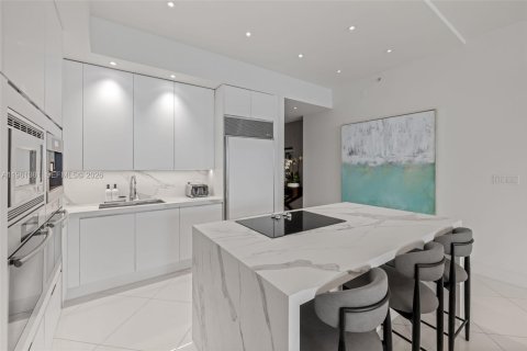 Condominio en alquiler en Miami Beach, Florida, 3 dormitorios, 190.73 m2 № 2023276 - foto 7