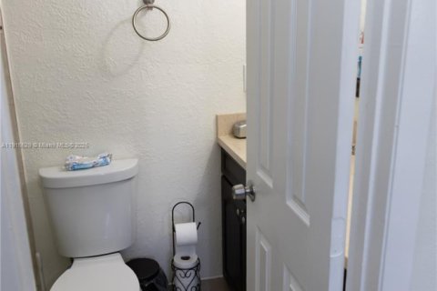 Villa ou maison à louer à Homestead, Floride: 3 chambres, 139.35 m2 № 1971628 - photo 9