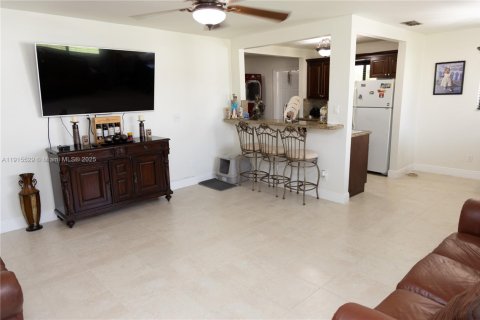 Villa ou maison à louer à Homestead, Floride: 3 chambres, 139.35 m2 № 1971628 - photo 14