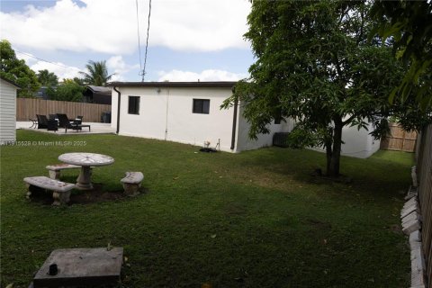 Villa ou maison à louer à Homestead, Floride: 3 chambres, 139.35 m2 № 1971628 - photo 5