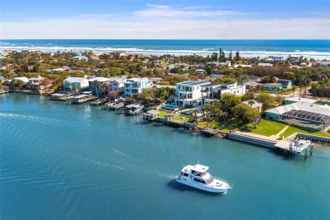 Купить виллу или дом в Нью-Смирна-Бич, Флорида 9 комнат, 510.96м2, № 2132027 - фото 4