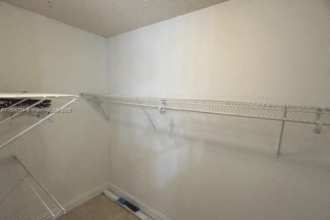 Condo in Coconut Creek, Florida, 2 bedrooms  № 1954961 - photo 12