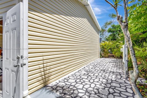 Villa ou maison à vendre à Boynton Beach, Floride: 2 chambres, 98.85 m2 № 1985677 - photo 4