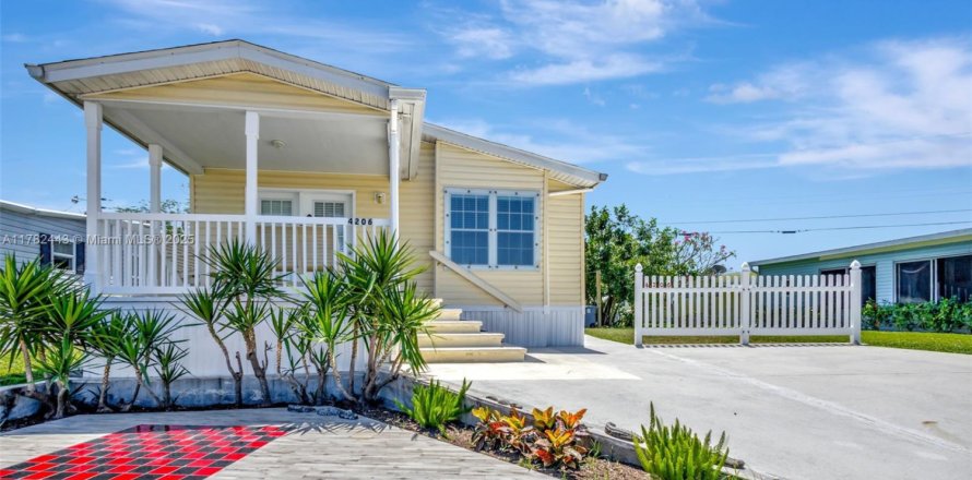 Villa ou maison à Boynton Beach, Floride 2 chambres, 98.85 m2 № 1985677