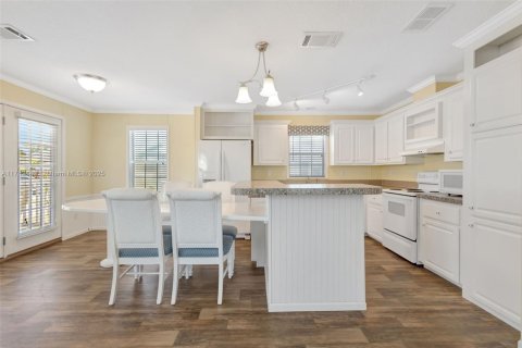 Villa ou maison à vendre à Boynton Beach, Floride: 2 chambres, 98.85 m2 № 1985677 - photo 21