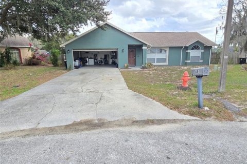 House in Davenport, Florida 4 bedrooms, 145.67 sq.m. № 2114154