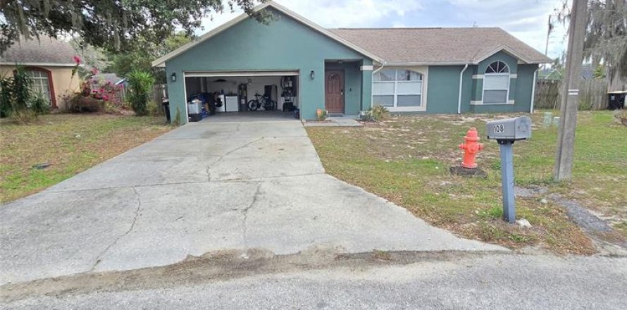 Casa en Davenport, Florida 4 dormitorios, 145.67 m2 № 2114154
