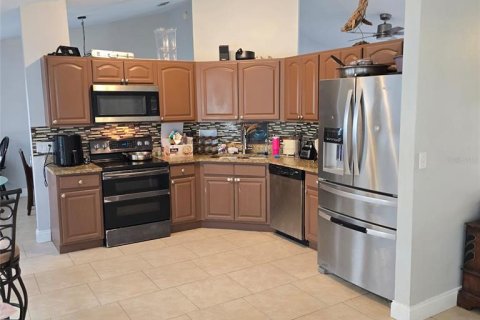 Casa en venta en Davenport, Florida, 4 dormitorios, 145.67 m2 № 2114154 - foto 3