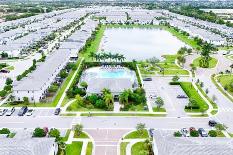 Casa en venta en Homestead, Florida, 4 dormitorios, 227.7 m2 № 1929025 - foto 23