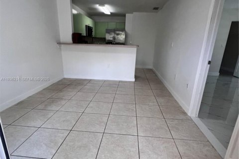 Apartment in Cutler Bay, Florida 1 bedroom, 136.38 sq.m. № 1994303 - photo 5