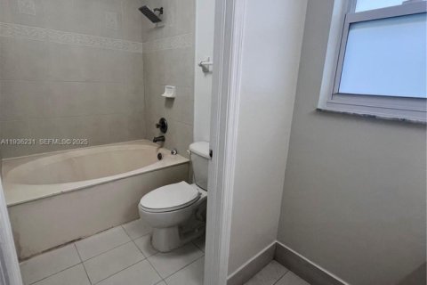 Apartment in Cutler Bay, Florida 1 bedroom, 136.38 sq.m. № 1994303 - photo 18