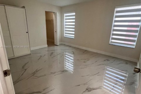 Apartment in Cutler Bay, Florida 1 bedroom, 136.38 sq.m. № 1994303 - photo 11