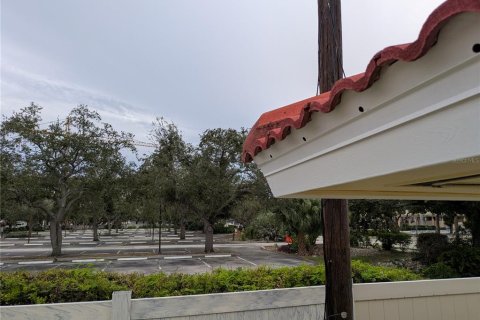 Condo in Sarasota, Florida, 2 bedrooms  № 2400310 - photo 10