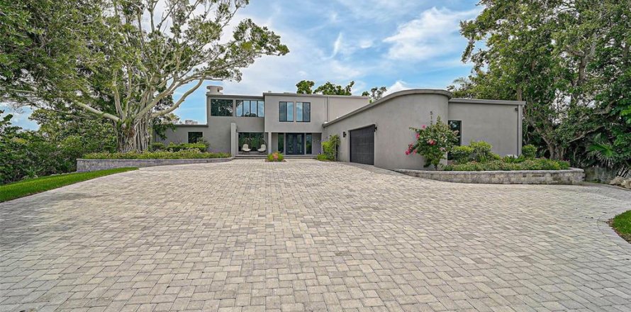 Villa ou maison à Sarasota, Floride 4 chambres, 471.76 m2 № 1796116