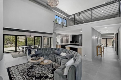 Villa ou maison à vendre à Sarasota, Floride: 4 chambres, 471.76 m2 № 1796116 - photo 13
