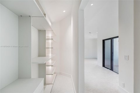 Villa ou maison à vendre à Fort Lauderdale, Floride: 5 chambres, 348.1 m2 № 1898176 - photo 25