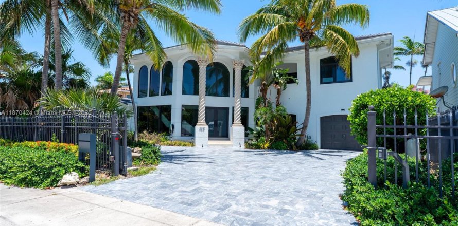 Villa ou maison à Fort Lauderdale, Floride 5 chambres, 348.1 m2 № 1898176