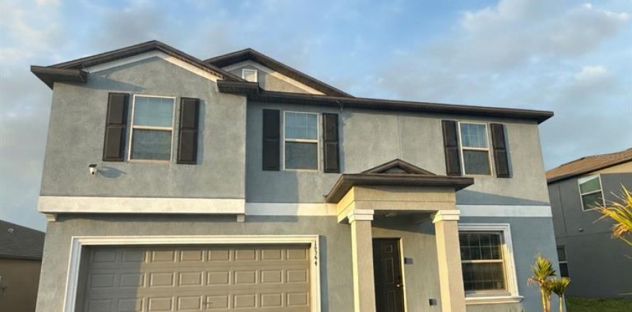 House in Riverview, Florida 4 bedrooms, 244.8 sq.m. № 2129693