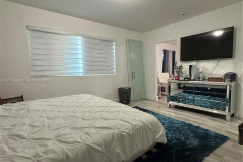 House in Homestead, Florida 4 bedrooms, 199.37 sq.m. № 1953448 - photo 19